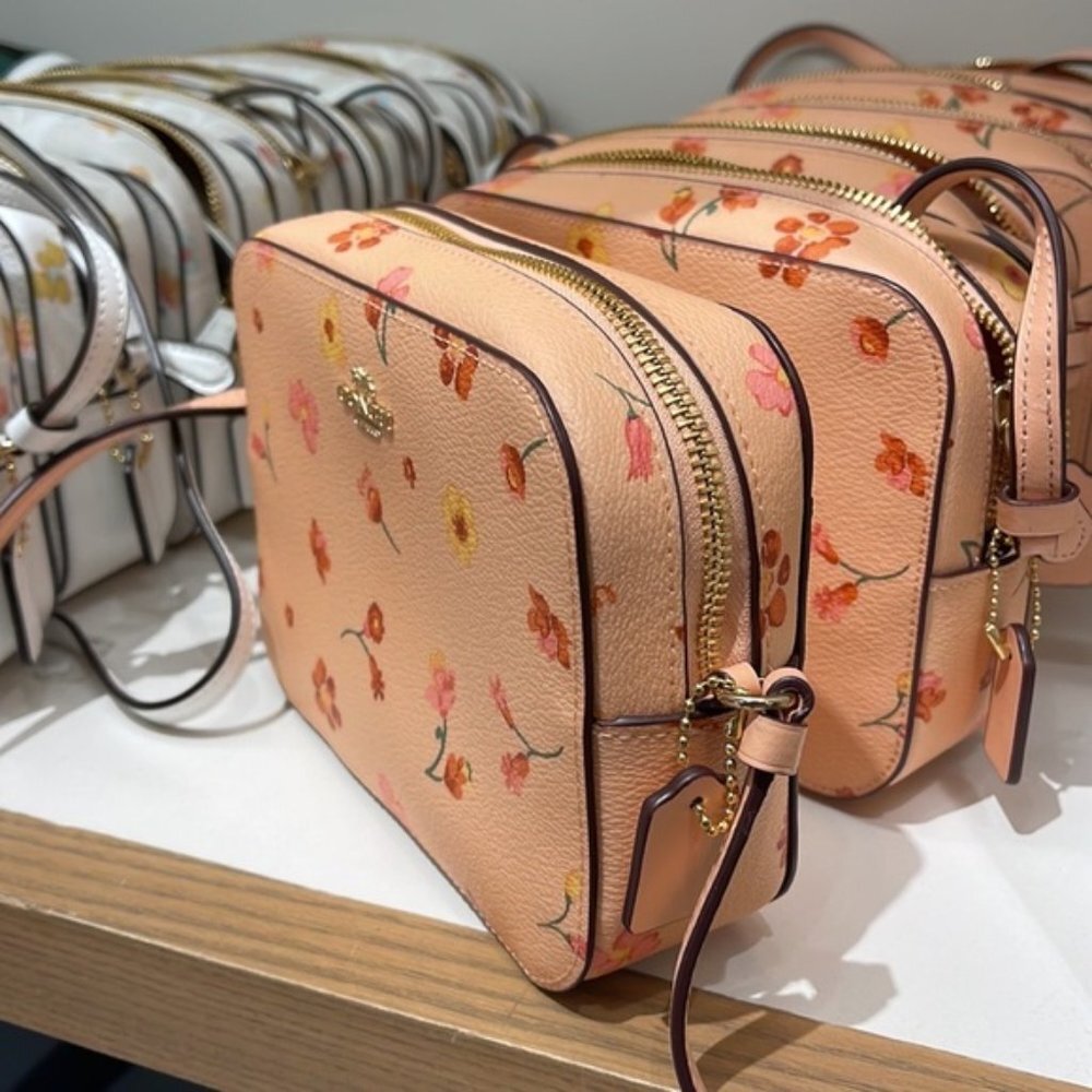 Coach c8699 Mini Camera Bag With Mystical Floral Print c8699 Faded Blush… - Picture 6 of 16